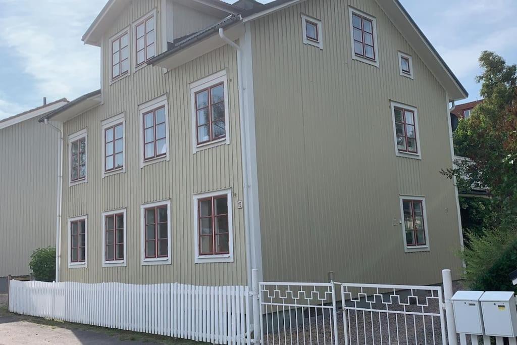 Egen Laegenhet Pa Soedermalm Naera Centrum サンドベイル エクステリア 写真